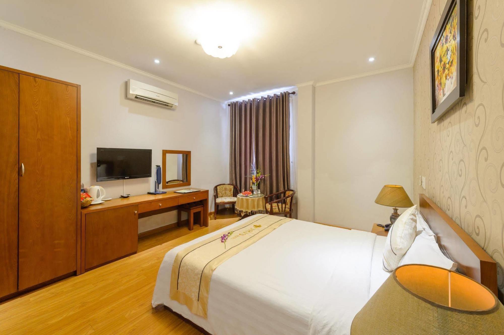 Iris Hotel Da Nang Exterior photo