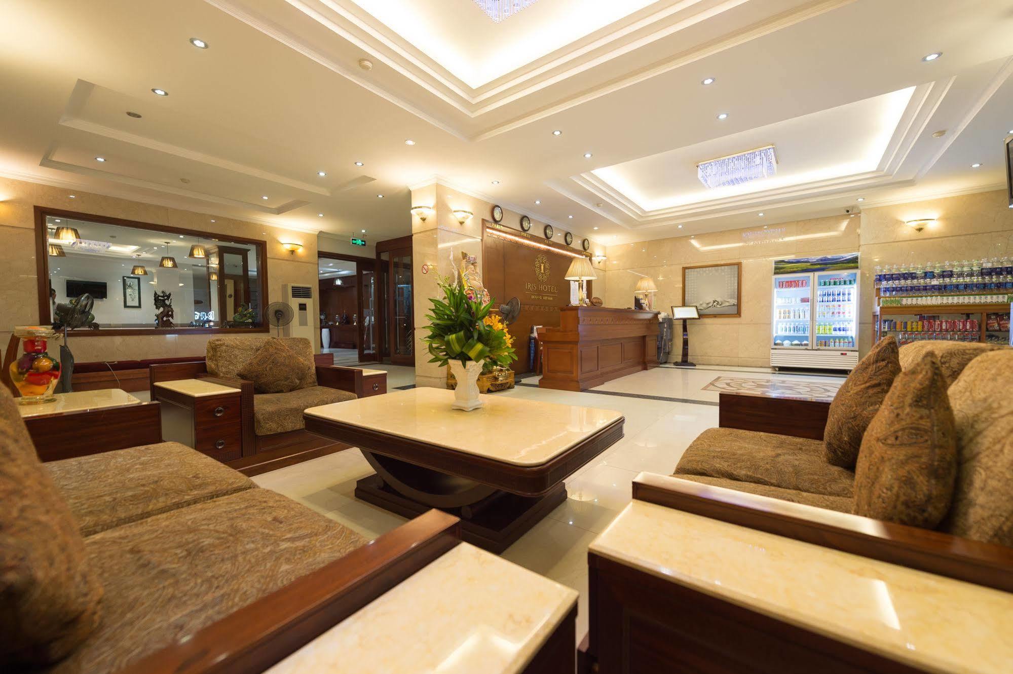 Iris Hotel Da Nang Exterior photo